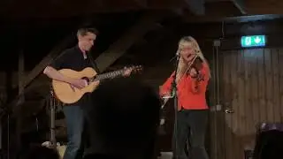 Lena Willemark & Simon Nyberg: Nationals&aring;ngen (Text Bengt &Aring;kerberg) & En v&auml;nlig gr&ouml;nskas&hellip;