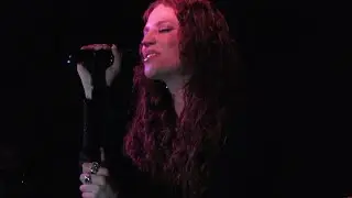 JESS GLYNNE 