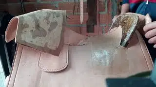 Arreio Baiano - Como Colocamos a Sola na Borraina do Arreio de Trabalho #SelariaFerraz #ArreioBaiano