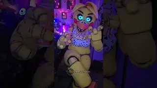 Toy Chica Reviews Fnaf X Popeyes! @popeyes #fnaf2 #toychica #popeyes #cosplay #foodreview