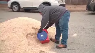 City Streets Dept. provides final salt drop for public as winter storm hurdles into the region