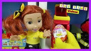 THE WIGGLES: EMMA WIGGLE DOLL - KINDER SURPRISE EGG HUNT - Fun Kids Toys