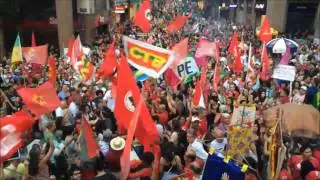 Manifestação pela Democracia em Porto Alegre