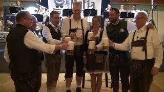 Bier, Brezeln und Bayern-Stimmung: Oktoberfest in Salzkotten