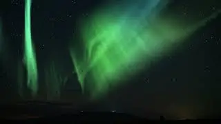 Green Aurora Borealis Over Icebergs | Relaxing Music to Fall Asleep in 30 Minutes