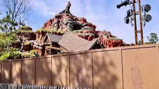 Construction Walls Now Up at Splash Mountain at Magic Kingdom | Walt Disney World January 2023
