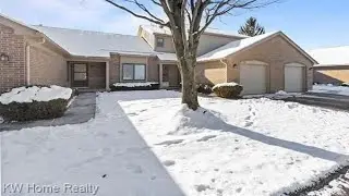 515 Tennyson, Rochester Hills, MI Presented by Roy S Callan.