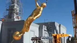 Colocación Angel Moroni en templo de Córdoba