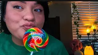 ASMR Eating Whirlcolor lollipop  comiendo paleta de colores 🍭🥰❤️