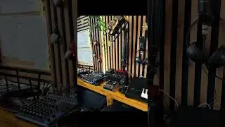 Antares Auto-Tune w wersji mobilnej, trafił do naszego kapelowego studia. #antares #autotune #djbaca