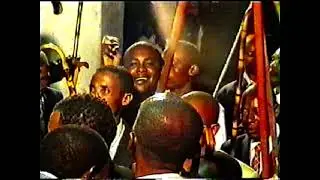 Toirabe d'Ahamada M'madi et Mariama Mohamed Ali à Itsinkoudi en 2005