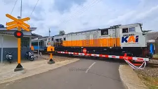 2 Palang Perlintasan Kereta Api Terbaru | WANTECH SDR 485 | SIEMENS 81