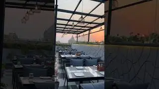 Lucknow ka best rooftop restaurant || newly open chirz restaurant Hazartgnj #rooftop #lucknow #yt