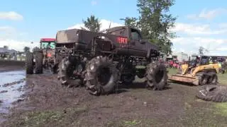 Dirt Diggler Go's Down!! @ Chad's Ranch Mega truck Crash - 4XMayhem