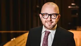 RWCMD's Director of Music Tim Rhys-Evans