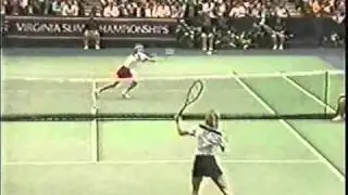 Hana Mandlikova battles Martina Navratilova - 1985 Madison Square Garden SF