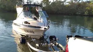 SUPER EASY - boat onto trailer | L&R Boat Latch | Dunbier SupaRolla Trailer | Haines Signature 502DF