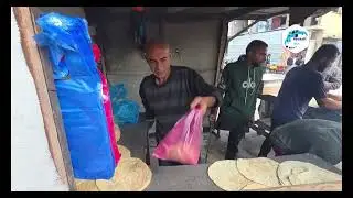 من الركام إلى الرغيف.. مبادرة فلسطينية تعيد تشغيل مخبز يدوي