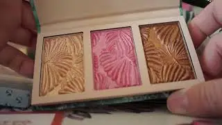 Glossybox Summer Bag 2022