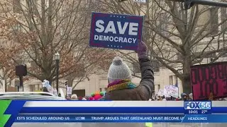 Hundreds come out for anti-ICE protest in Lexington