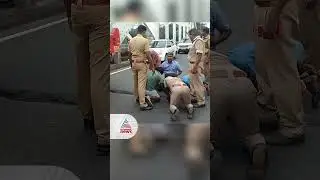 നഷ്ടപ്പെട്ട മൊബൈല്&zwj; ഫോണ്&zwj; സാഹസികമായി വീണ്ടെടുത്ത് അഗ്&zwnj;നിരക്ഷ സേന