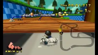 Mario Kart Wii Deluxe - online race on Hill Top Horizons (8 players)