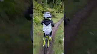 Joseph having some fun on lower trails at Gortin Forest Park - epic day out 🚴&zwj;♀️#mcgmtb #mtbkids