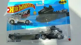 Hot Wheels 2025 Super Rig Batmobile Hauler