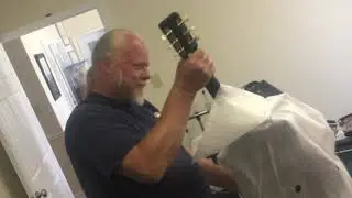 Unboxing the Gretsch G9520E 