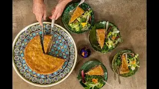 Empanadas Mediterraneas rellena de pimientos y sardinas