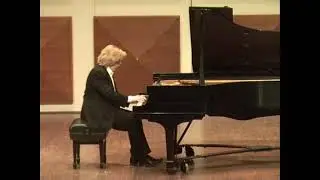 J. S. Bach: Sinfonia No. 2 in C minor, BWV 788 - David McEvoy, piano