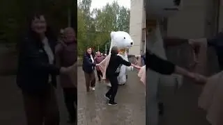 Белый мишка ПОЛЯРНЫЙ поздравление на ваш праздник г. Киров                   8 912 727 56 24