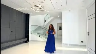 Этот дуплекс с четырьмя спальнями в районе Аджа заставит вас двигаться. Просторный, большая парко...