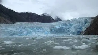 Sawyer Glacier in Tracy Arm calving with 