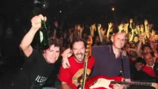 Agotados de esperar el fin - Los Ilegales