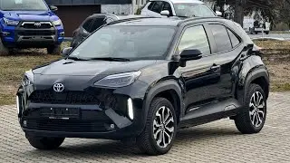 Toyota Yaris Cross Hybrid Style Tech 1.5 TNGA HEV 115 CVT Eclipse Black