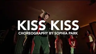 Kiss Kiss - Sophia Park | Company Training Program | The Society Academy