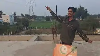 Duniya ki sabse uchi patang ude rahi he#funny #minivlog #comedy #kiteflying #youtube