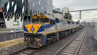 RailFirst VL360 & CFCLA VL353 Passes Through Southern Cross Station to Long Island - Horn Show