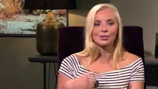 Fotografen Hilma Lundwall har fotat kvinnor och deras bara bröst - Malou Efter tio (TV4)