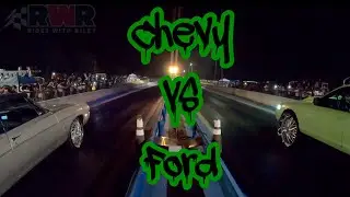In & Out Customs Big Rim 1968 Chevrolet Impala Convertible VS Big Rim Crown Victoria 