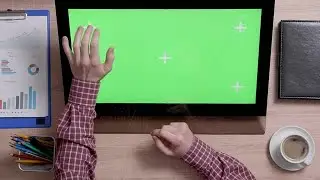 Computer With Green Screen Stock Video