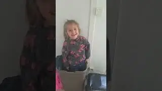 Ma&euml;lys se cache #jeux #famille #humour