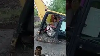 #scj #excavator #excavatorhuina #truck