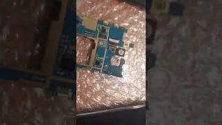 Samsung s4 mini перезагружается. Замена кнопки.
