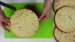 How I Trim and Level My Cake Layers | CHELSWEETS