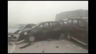 Noida Agra ExpressWay Live Accident || Fog Accident || 18 Cars Crash || India