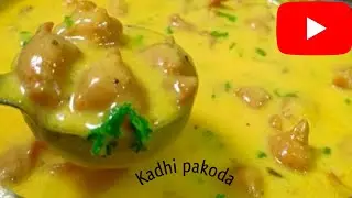 Punjabi style kadhi pakoda🥘#khatti kadhi recipe#shortsvideo