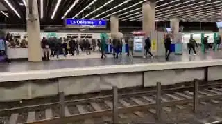 RER A Timelapse La défense