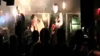 The Insult That Made A Man Out Of Mac: Dry (live 2006)